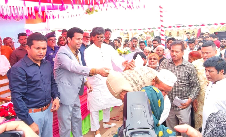 কৃষকদের ফসল সুরক্ষায় ইনসুরেন্স চালুর উদ্যোগ নেওয়া হবে- কৃষিমন্ত্রী আমিন উর রশিদ